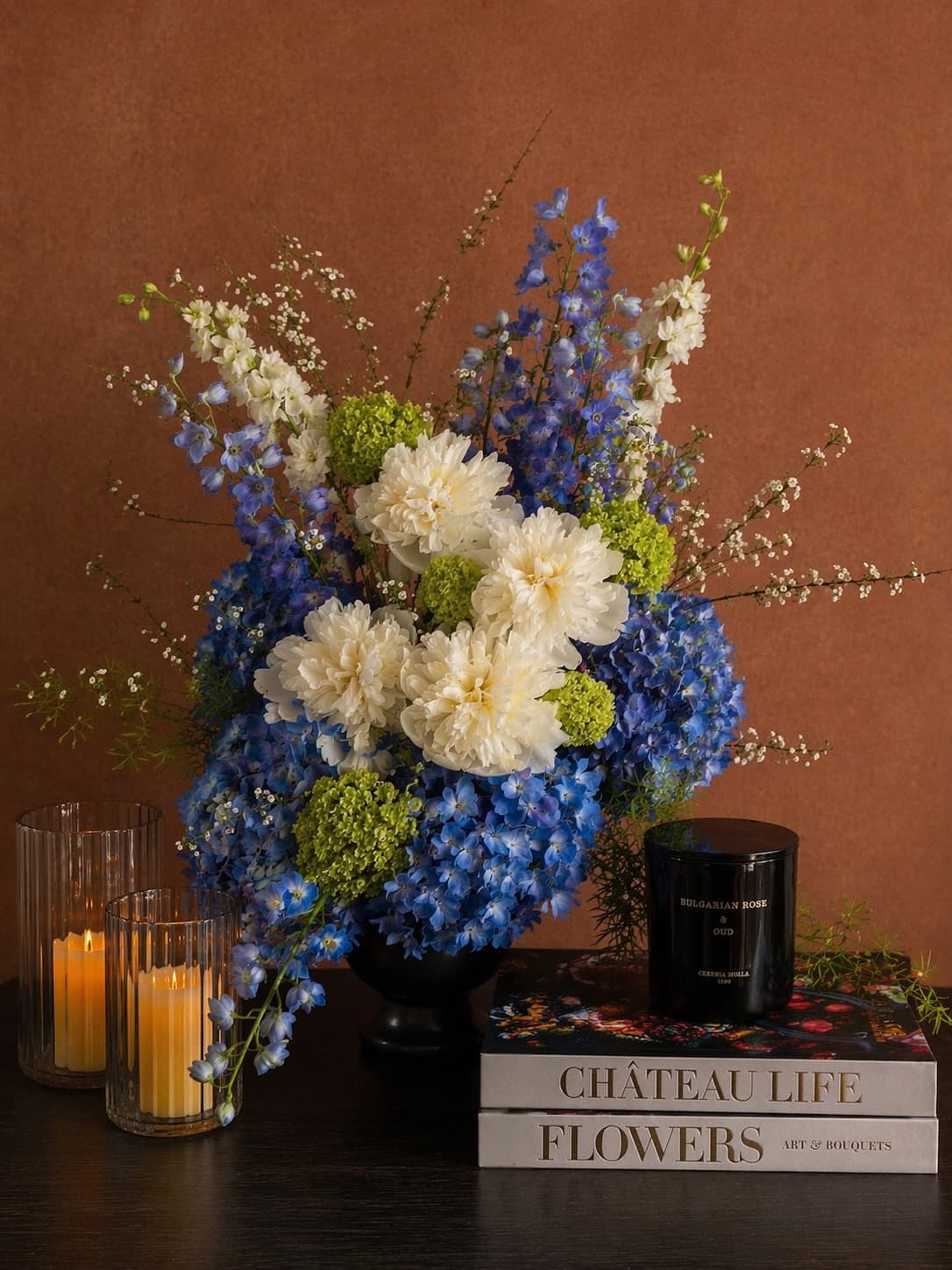 Sculptural calla lily arrangement